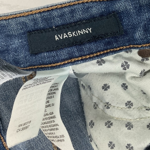 Pre-Owned Lucky Brand Ava Skinny Stone Washed Jeans with Frayed Cuffs, Size 4 - Picture 10 of 16